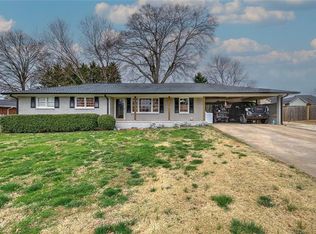 17 Georgia Blvd, Cartersville, GA 30120