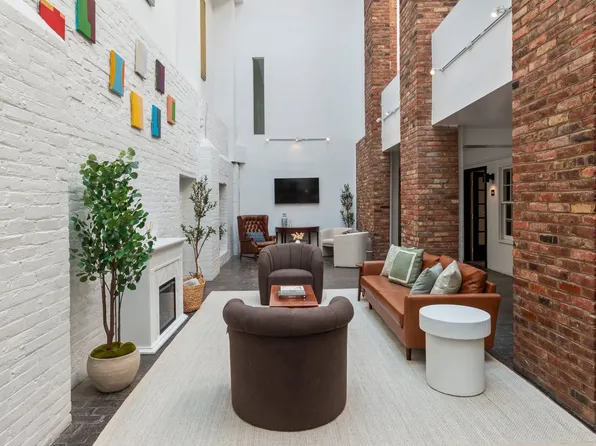 The Gallery Apartments