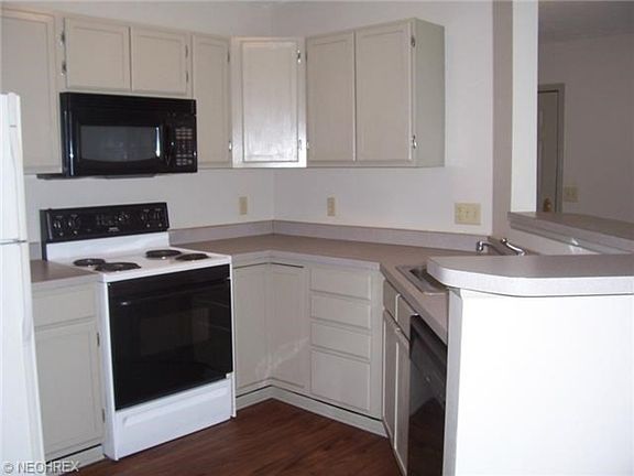 5th image of 1436 Buckingham Gate Blvd Unit B