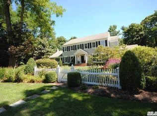3 Ada Ln, Setauket, NY 11733