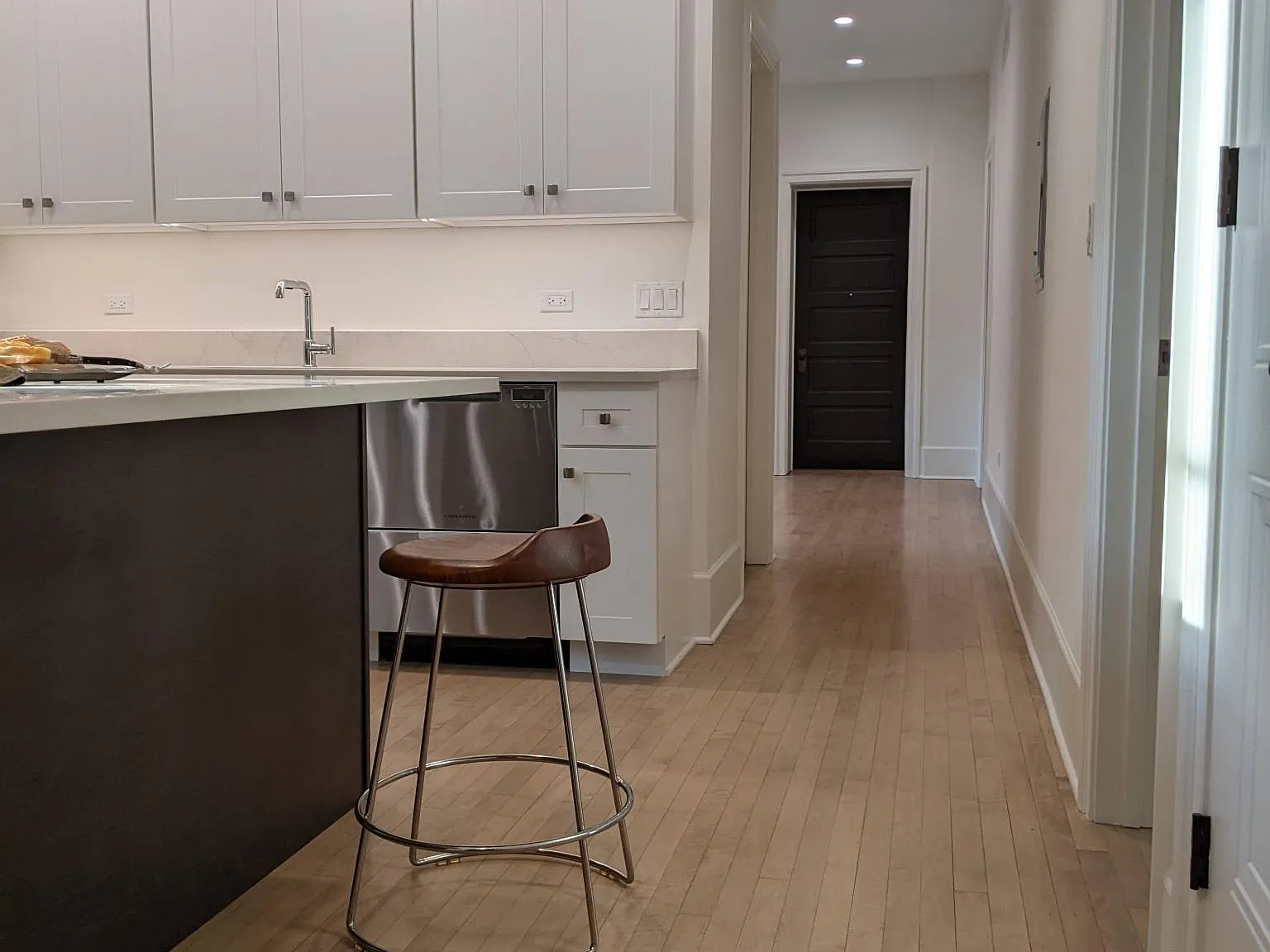 2 bed, $2,700 — Photo 3