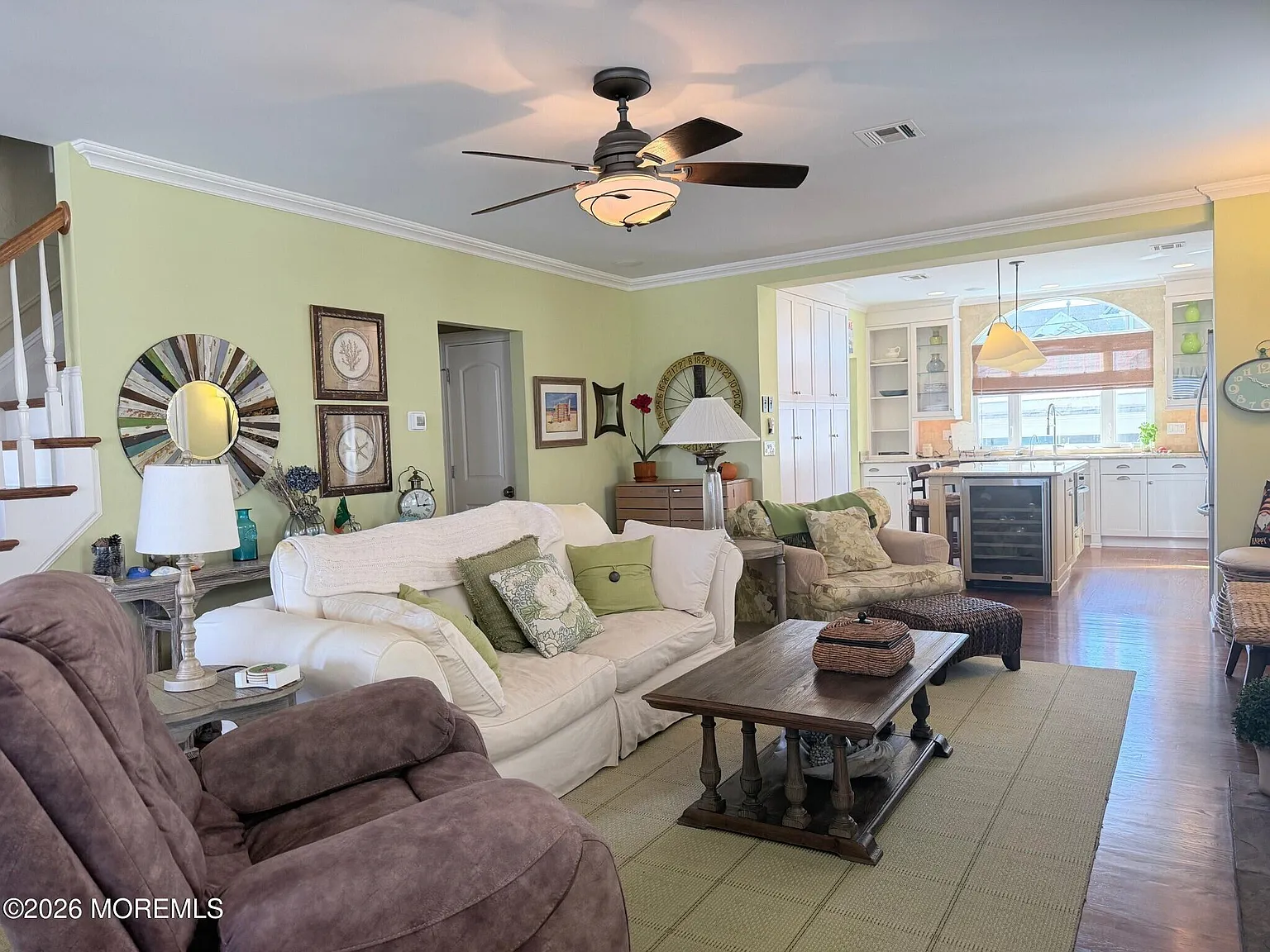 4 bed, 2.5 bath, 1906 sqft, $3,700 — Photo 3