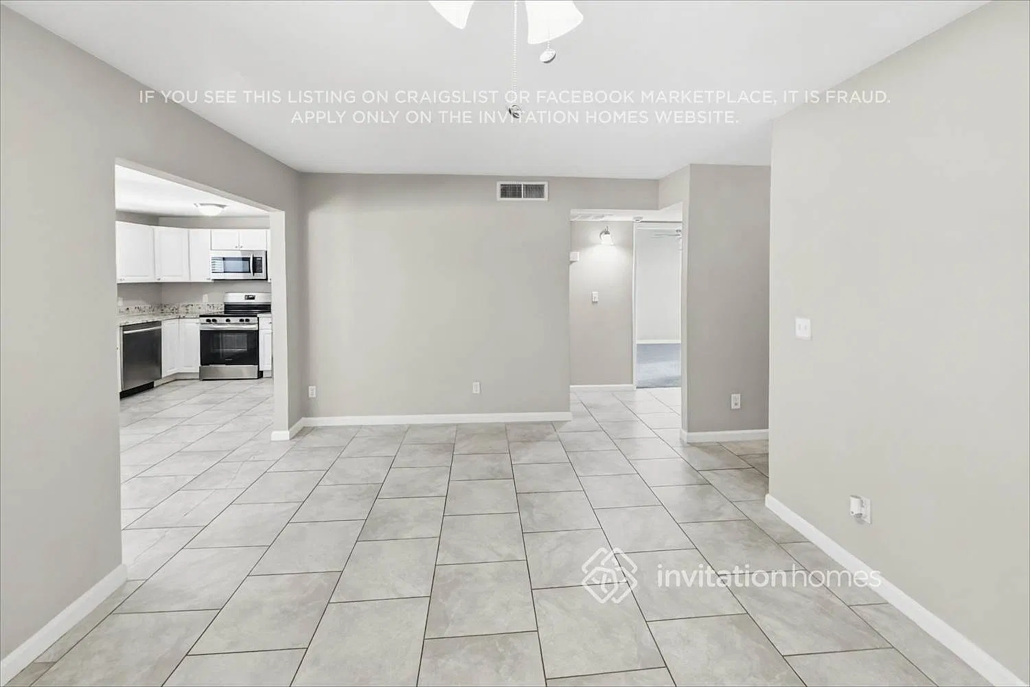 2720 E Michelle Dr Phoenix, AZ 85032 — Photo 4