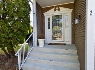 2 Arbor Dr, Providence, RI 02908