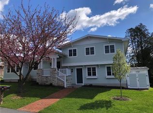 320 Woodlawn Dr, Bethlehem, PA 18020