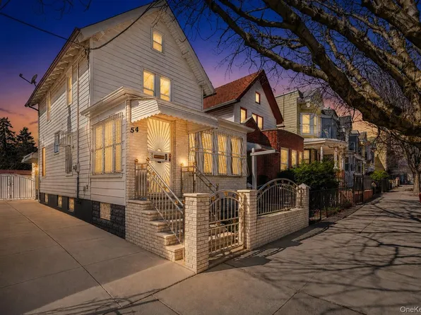 54 Chestnut Street, Brooklyn, NY 11208