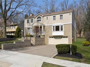 225 Valley Park Dr, Pittsburgh, PA