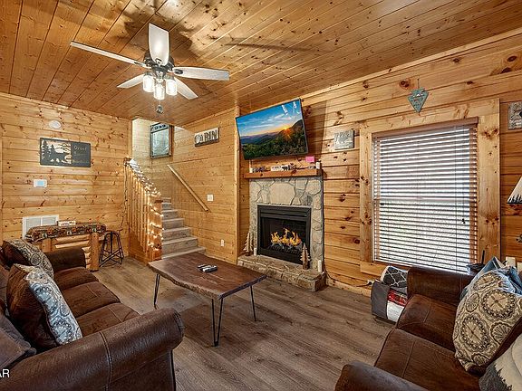 3rd image of 645 Chickasaw Gap Way