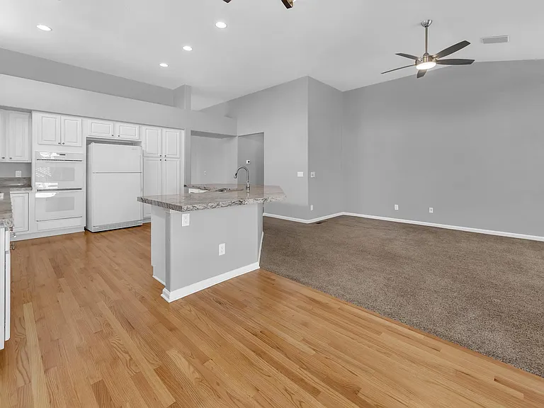 4798 Village Green Pkwy — Photo 12