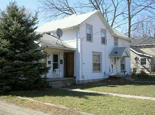 3rd image of 319 W Washington St
