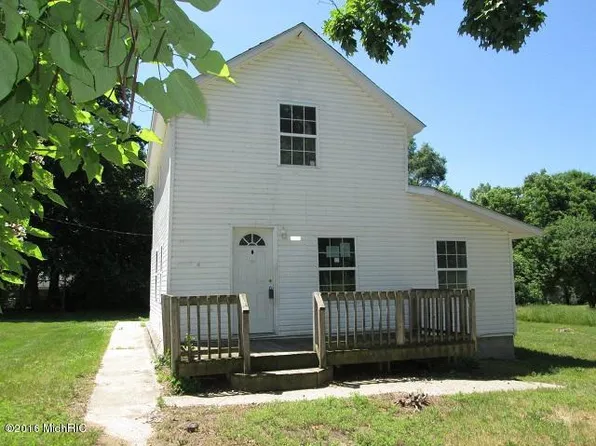 74079 Orchard St, Covert, MI 49043