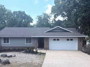 7 Whitwick Ln, Bella Vista, AR 72715
