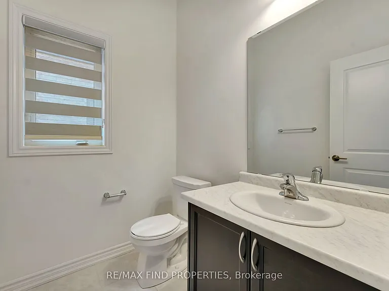 21 Dennis Ave — Photo 20
