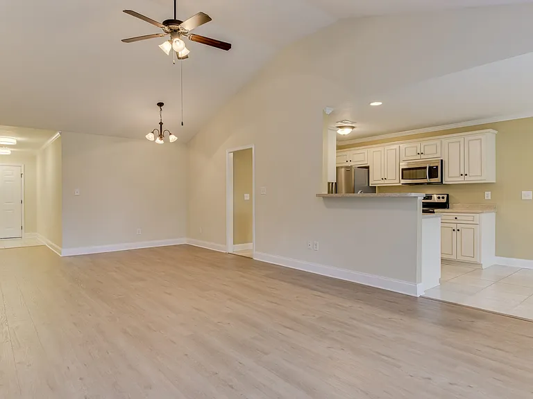 2110 Red Maple Trce — Photo 11
