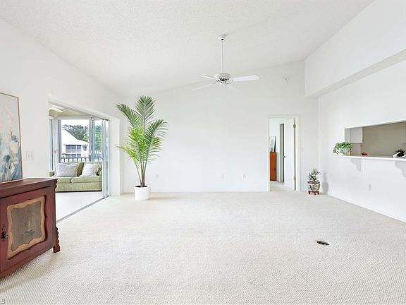 3rd image of 790 Willowbrook DR #307