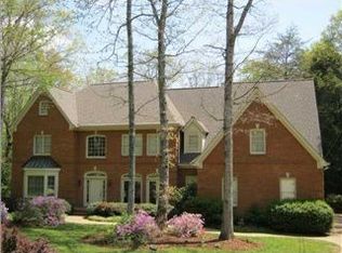 316 Creekshire Dr, Signal Mountain, TN 37377