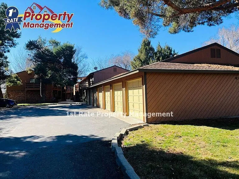 4111 W Dorian St — Photo 3