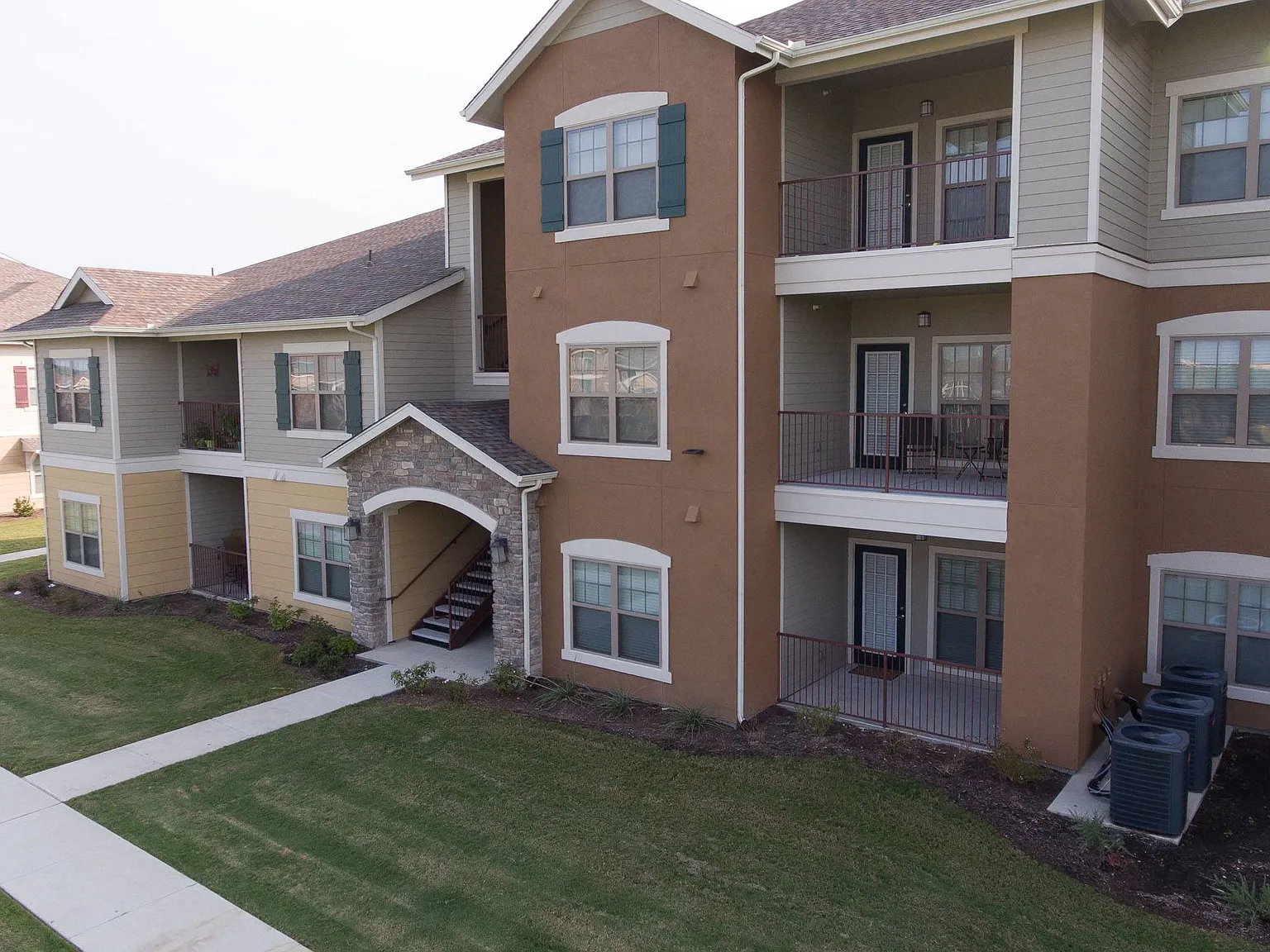 The Royse at Parker Boulevard Apartments — Photo 3
