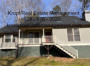 6 Walsh Trace Dr, Asheville, NC 28803