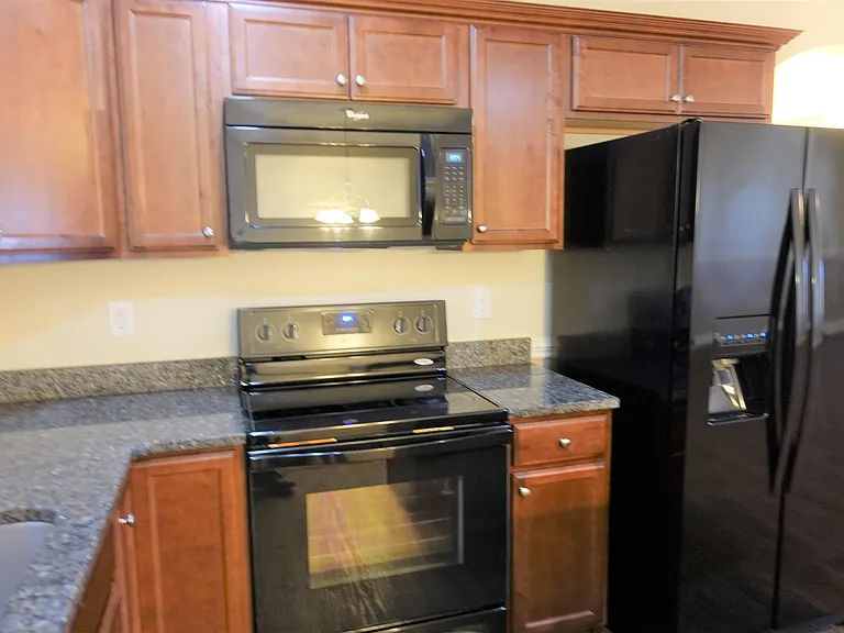 610 Flintrock Dr — Photo 17