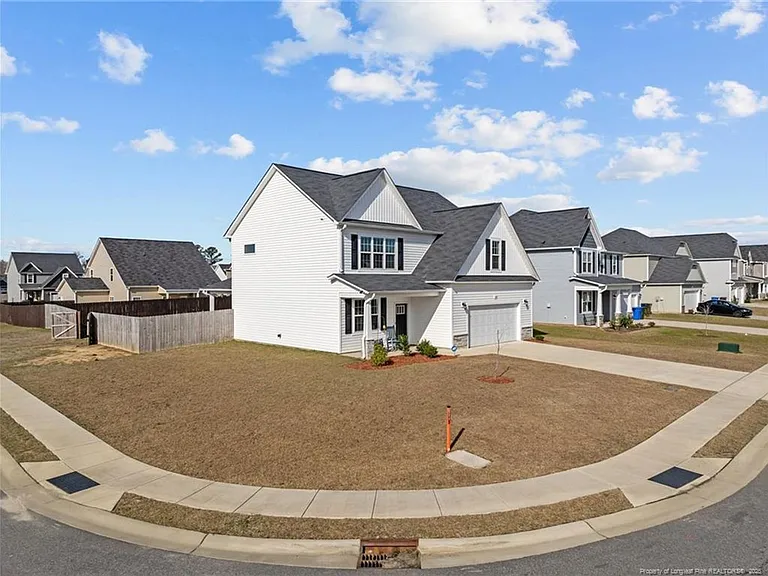 1660 Stackhouse Dr — Photo 6