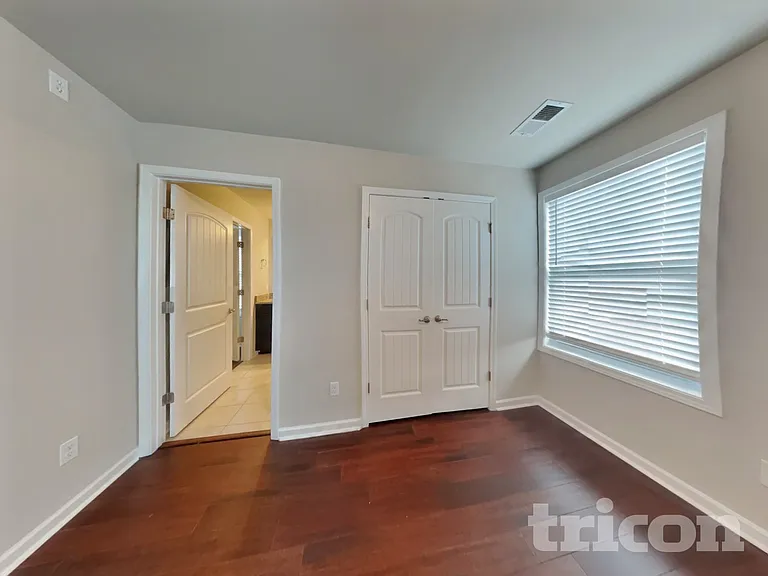 314 Imperial Ct — Photo 11