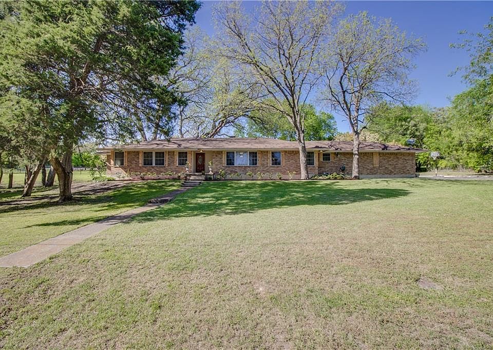 1st image of 601 Watha Dr