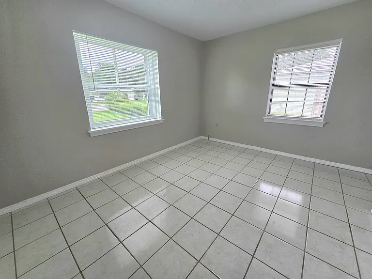 56 Norwood Dr — Photo 9