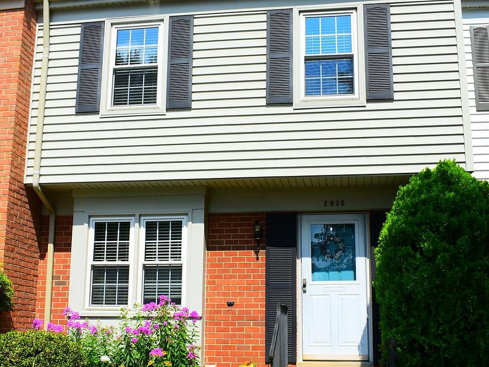 1st image of 2939 Cashel Ln