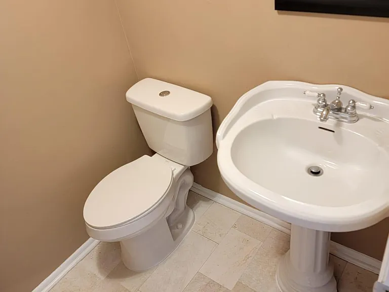 12121 Dove Cir — Photo 2