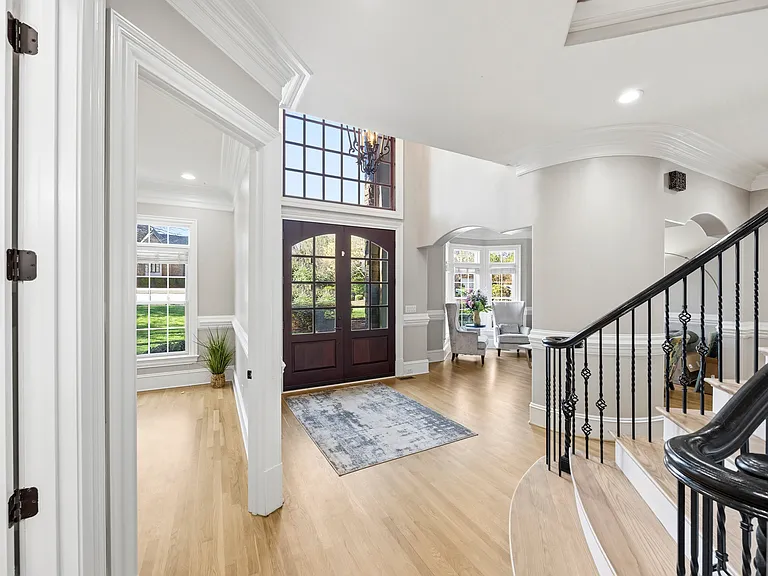 9805 Strike The Gold Ln — Photo 5