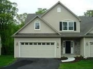 14 S Woods Dr, Elizabethtown, PA 17022