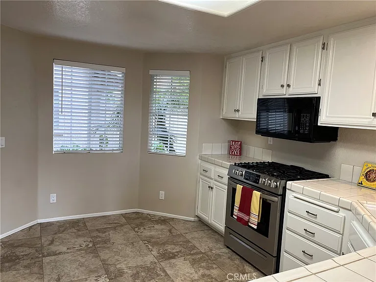 27377 Paseo Laguna — Photo 7