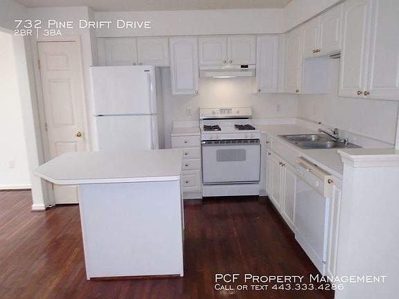 5th image of 732 Pine Drift Dr