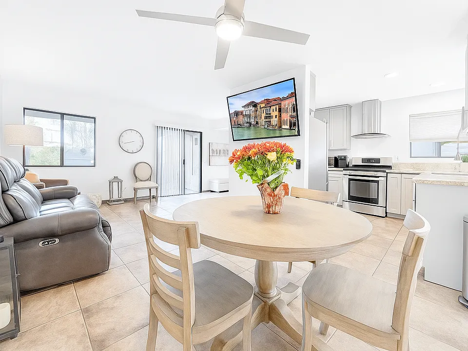 28282 Sorrento