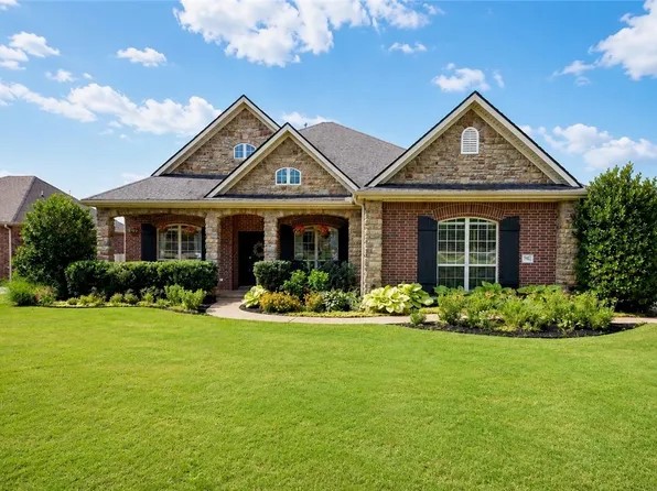 5603 Sombreado Rd, Fayetteville, AR 72703