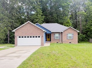 109 Mangrum Rd, Bon Aqua, TN 37025
