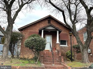 520 E Mount Ida Ave, Alexandria, VA 22301