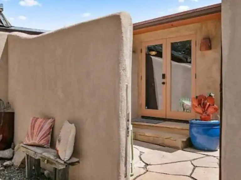 907 One Agua Fria Street 1/2 #2 — Photo 28