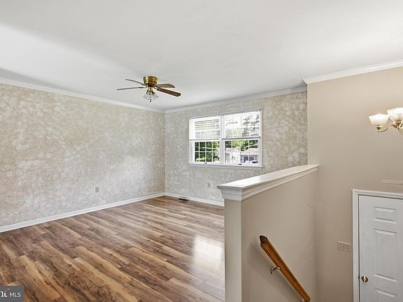 5th image of 125 Washington Ave