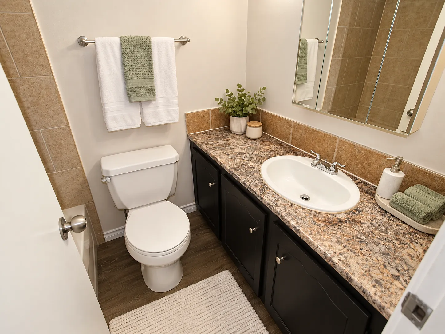 1 Bedroom 1 Bath Sutton — Photo 4