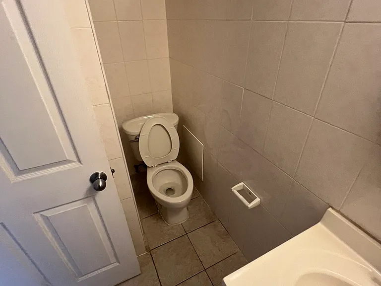 1125 Hamilton St #B — Photo 5