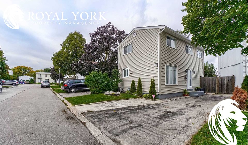 2nd image of 32 Huntingwood Cres