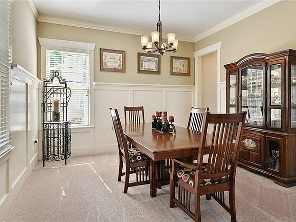 5th image of 3216 Wheldon Way