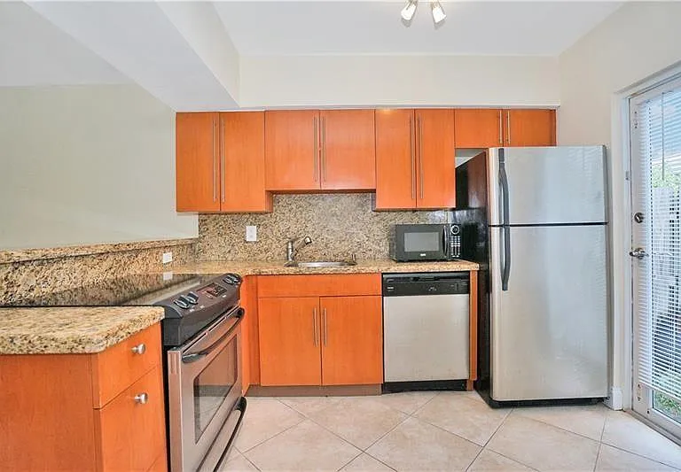 1424 Holly Heights Dr #6 — Photo 11