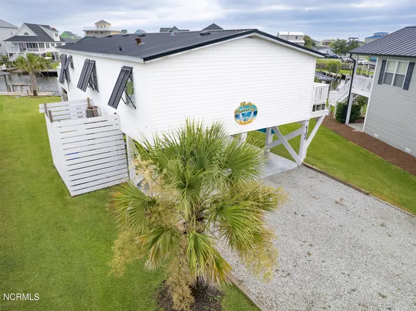 4100 4th Street, Surf City, NC 28445