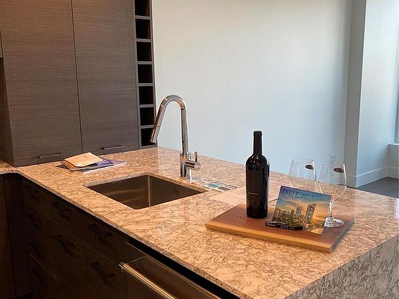 4th image of 1191 Sunset Dr #1101