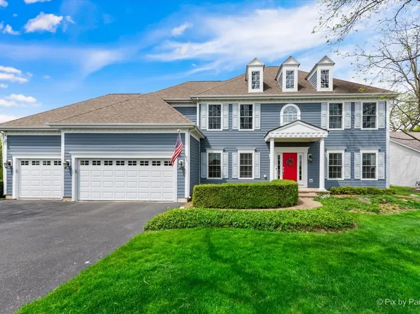 5 Walnut Ridge Ct, McHenry, IL 60013