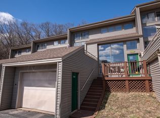 224 Pleasant Hill Dr, Winona, MN 55987