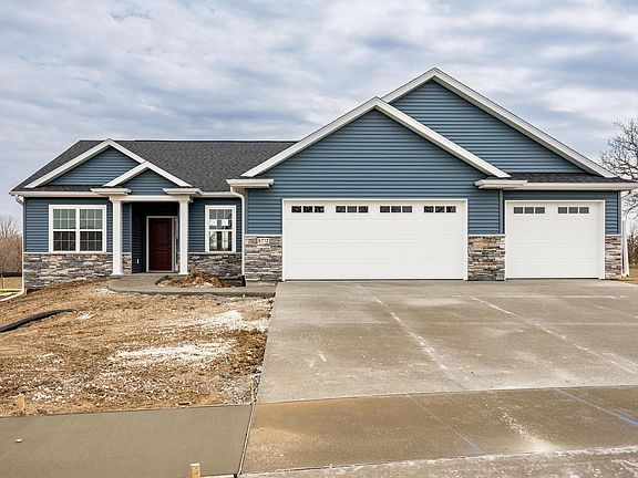 2nd image of 5841 Meadow Grass Cir SE #Mazum1